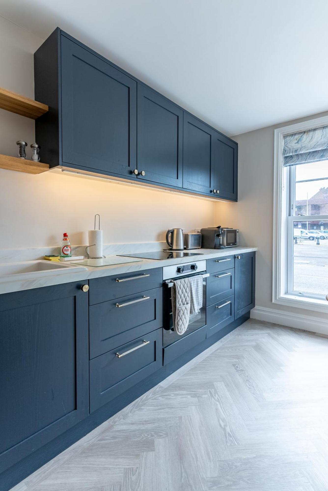 Brand New Riverside Apartment Christchurch (Dorset)