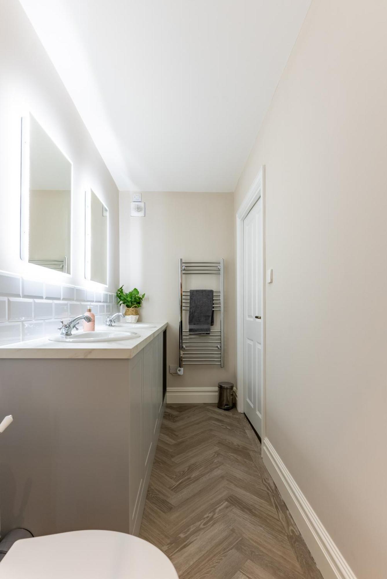 Brand New Riverside Apartment