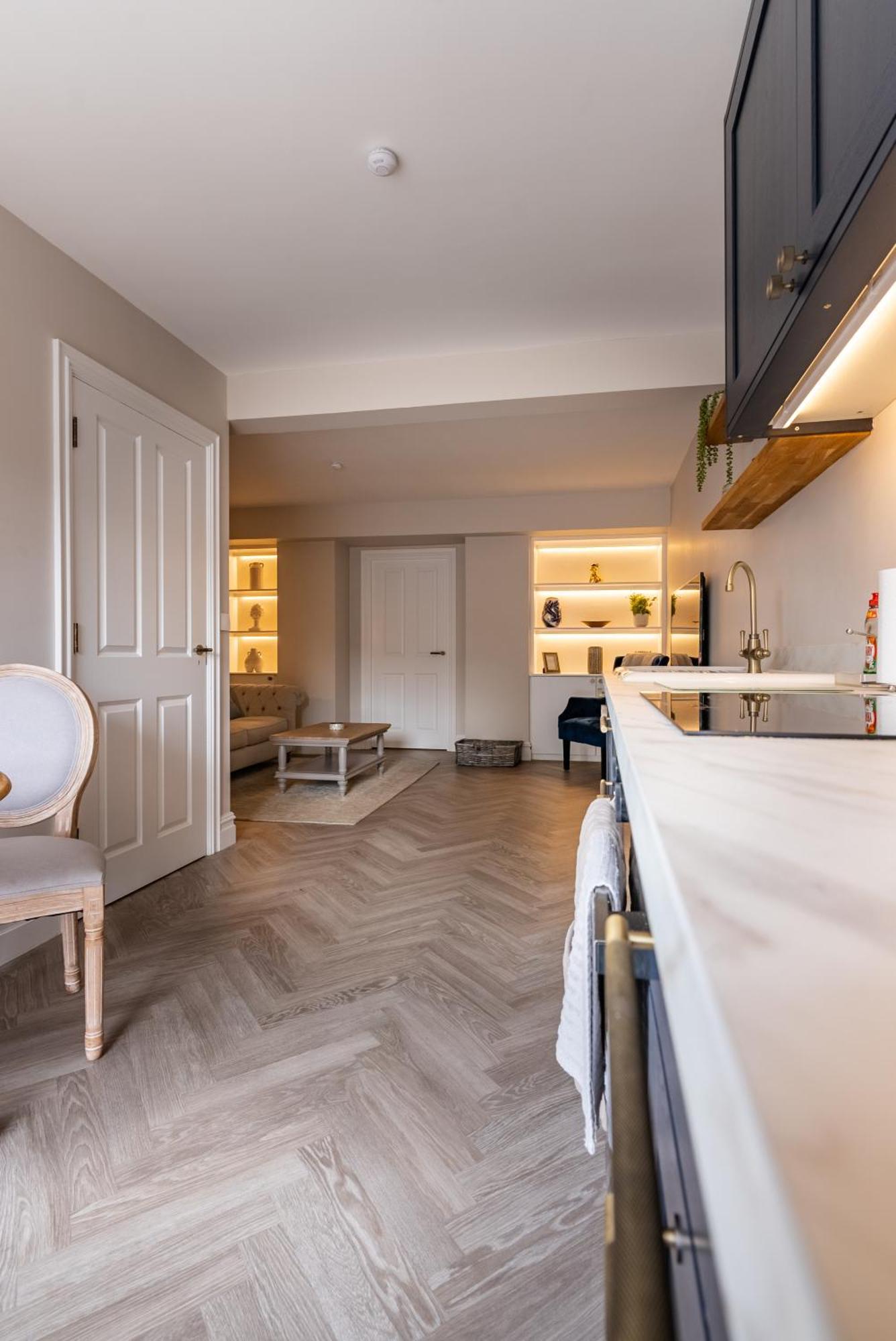 Brand New Riverside Apartment Christchurch (Dorset)