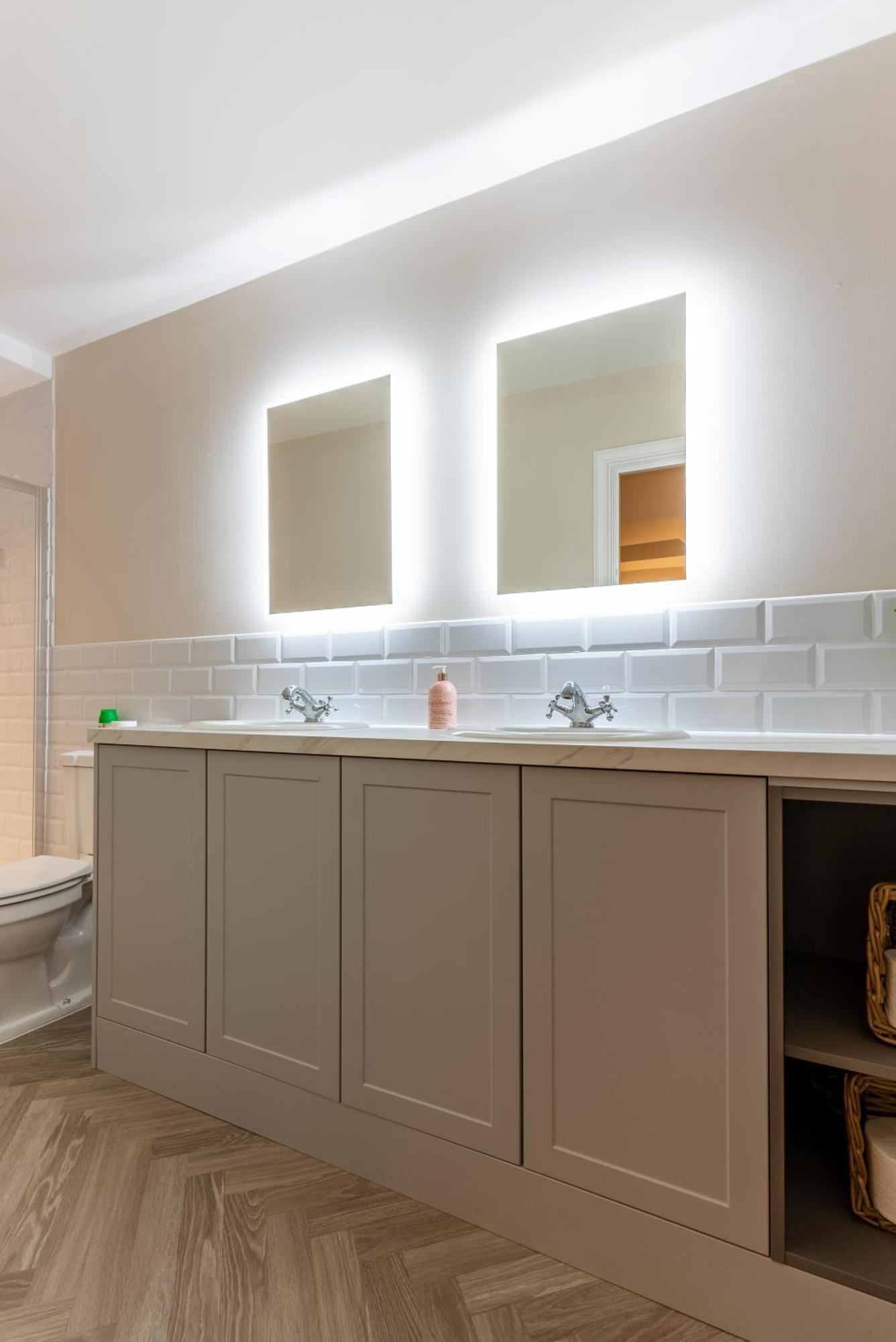 Brand New Riverside Apartment